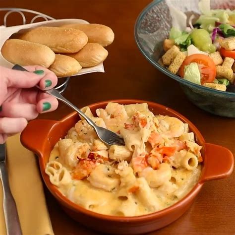 Olive Garden Just Added Two New Baked Pasta Dishes To Its Menu For The