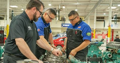 Become A Diesel Mechanic Learn The Skills You Need To Start Your Career