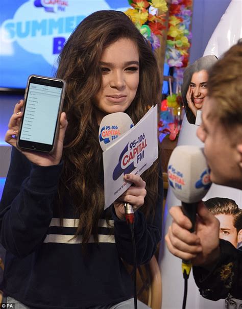 Hailee Steinfeld Dresses Down At Capitals Summertime Ball