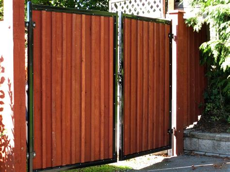 Get ideas for a wrought iron, wooden or vinyl garden gate. Wood Gates on Steel Frames - Tower Fence Products