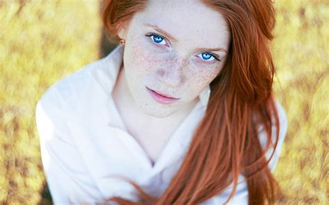 Kissed By Fire Monday Album On Imgur Red Hair Blue Eyes Bright Blue Eyes Bright Red Hair