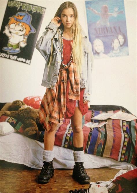 Pin By Beth Gilchrist On Fashion Trends 90s Fashion Trending Grunge