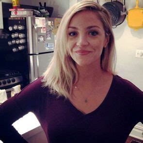 Abby Elliott Nude Leaked Pics Porn Video Team Celeb