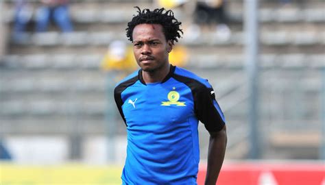 Tau fifa 21 is 26 years old and has 4* skills and 4* weakfoot, and is left footed. Report: Percy Tau arrives in England - Soccer24