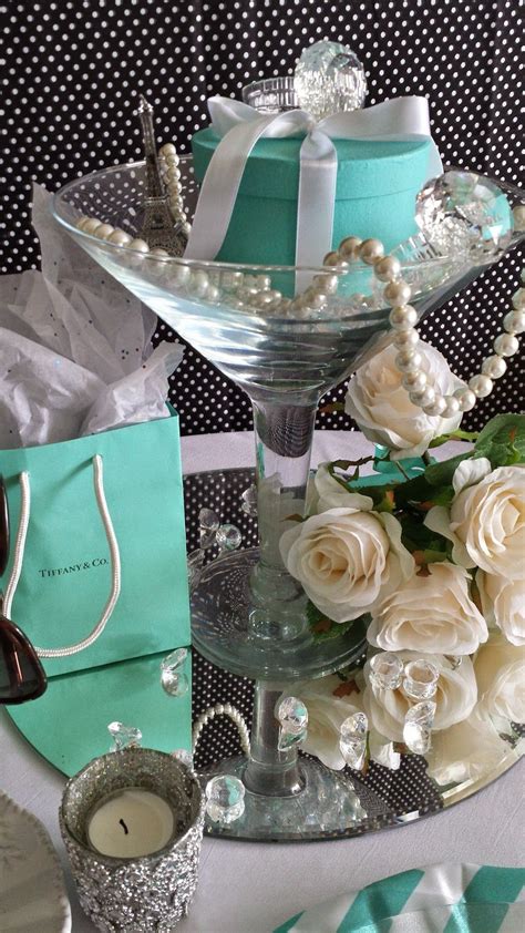 5 Easy Steps To This Diy Breakfast At Tiffany Themed Centerpiece