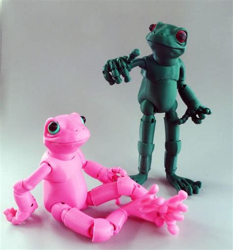Meet Froggy The Beautiful 3d Printed Ball Jointed Frog Doll By Louise