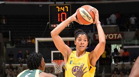 Candace Parker Leads Los Angeles Sparks To 83 75 Triumph