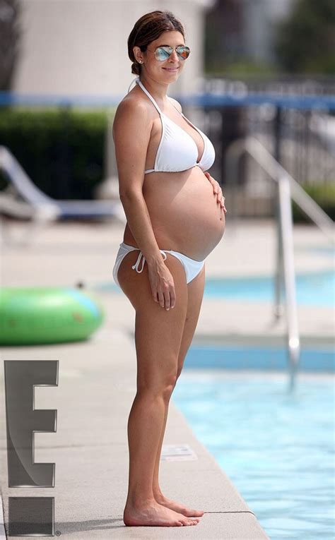 Poolside Perfect From Jamie Lynn Sigler Pregnant Bikini Bonanza E News