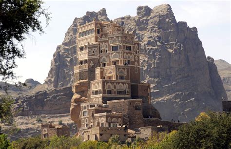 Dar Al Hajar Series The Most Wonderful Castles And
