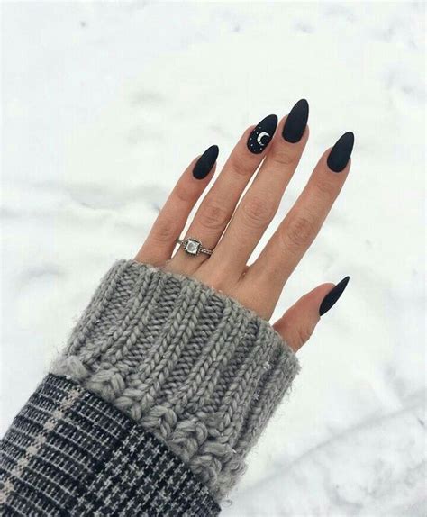 Nails Trends 2020 In 2020 Black Nail Designs Matte Nails Design