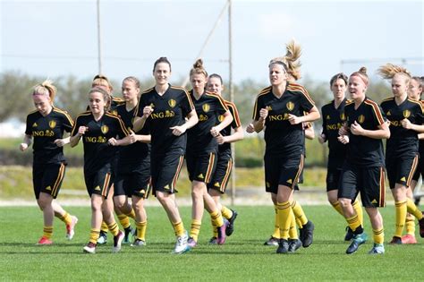 Calcio, tennis, basket, ice hockey, rugby, volley, table tennis, ciclismo, am footbal, motor sport, golf, algeria division 1, america friendlies. calcio femminile belgio - L Football