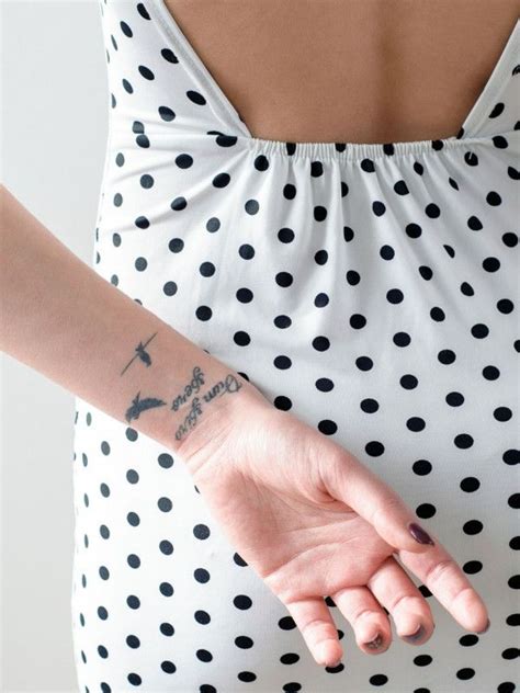 ¿por Qué Deberías Tatuarte Una Bonita Frase Citas Idóneas Para Tu Piel