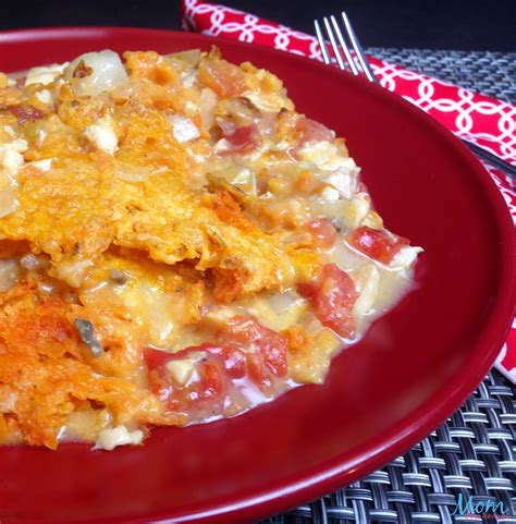 In a large bowl, combine chicken, black beans, corn, 1 cup mexican blend cheese, tomatoes and peppers, green chiles, chicken soup and sour cream. Mexican Chicken Casserole with Doritos Recipe for an Easy ...