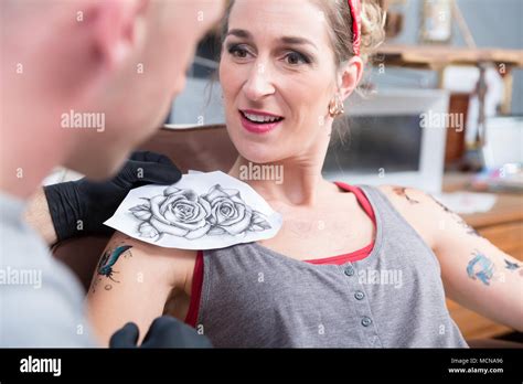 Tattoo Occupation Hi Res Stock Photography And Images Alamy
