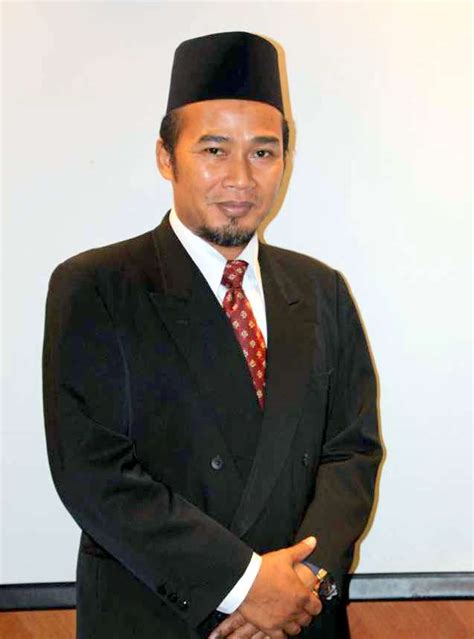 The main objective of persatuan peguam syarie malaysia (pgsm) is to strengthen and foster relationships among peguam syarie in the best interest of peguam syarie and islamic law which is hukum syarak (islamic law according to any recognised mazhab). Persatuan Peguam Syarie Malaysia (PGSM): Visi, Misi dan ...