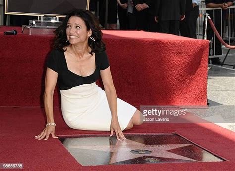 Julia Louis Dreyfus Receives Star On The Hollywood Walk Of Fame Photos