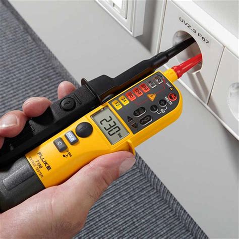 Fluke T130 Voltage And Continuity Tester Available Online Caulfield