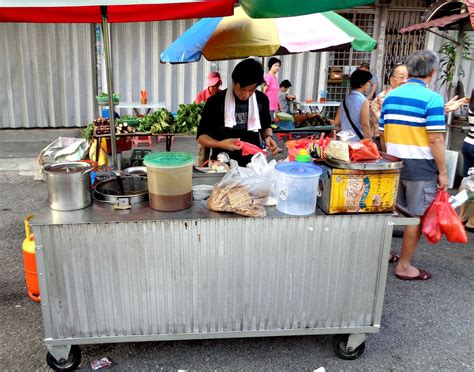 Did some research and found that the cafe is located at taman oug. Kuala Lumpur KL-style "Chee Cheong Fun" at Taman OUG ...