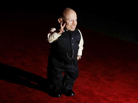 Verne Troyer Mini Me From Austin Powers Films Has Died At Age 4