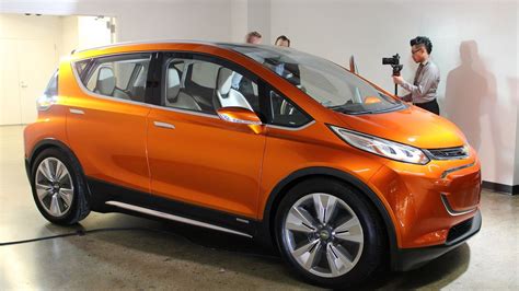 Gm Shows Chevy Bolt Ev Electric Car Prototypes Testing Video