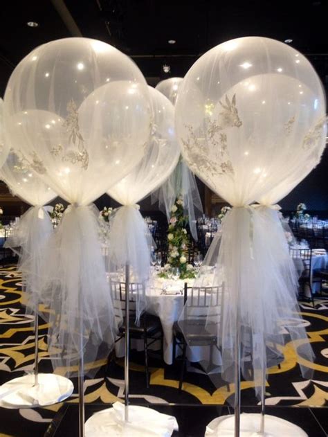 24 Fun And Creative Balloon Wedding Decoration Ideas Weddinginclude