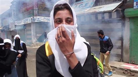 انڈیا کے زیر انتظام کشمیر میں زندگی کیمرے کی آنکھ سے Bbc News اردو