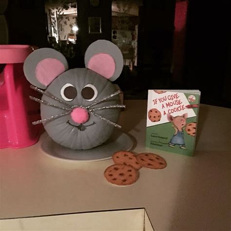 Character Pumpkin If You Give A Mouse A Cookie Creative Pumpkin
