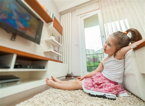 Menonton Televisi Menghambat Perkembangan Bicara Dan Bahasa Anak