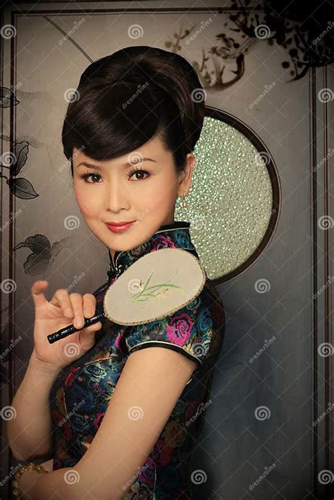 Stylish Chinese Woman With A Fan Stock Image Image Of Alluring