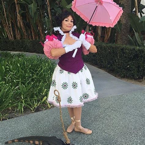 These 94 Disney Costume Ideas Will Blow Your Mind Disney Costumes Unique Costumes Disneyland