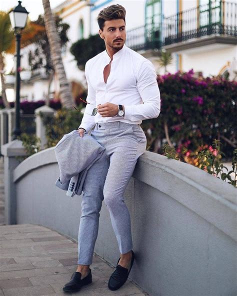 34 Classy And Elegant Work Outfit Idea For Men This Year White Shirt