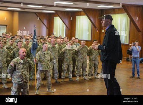 Florida Governor Rick Scott Addresses Soldiers Of The 2nd Battalion