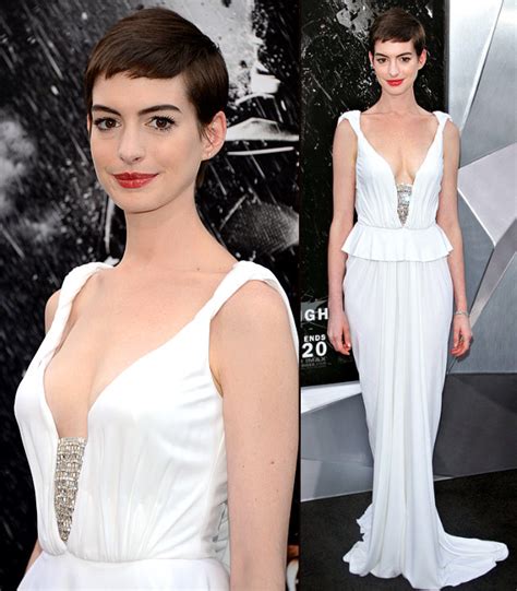 After anne and adam shulman's 29th of september 2012 wedding, blurry photos emerged of the actress in her stunning valentino couture wedding dress. Anne Hathaway's Wedding Dress - Bitsy Bride