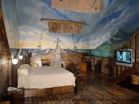 It comprises of a ship, a jail cell, rope bridges, as well as a rope extending to the closet area. Creative Urges-Creative Blogspot: Boys Pirate Themed Room...