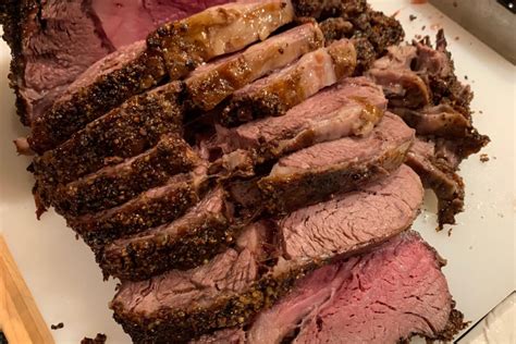It's fancy, it's delicous and it only takes about 5 hours from start to finish. Christmas Prime Rib Roast - Kitchen Dust