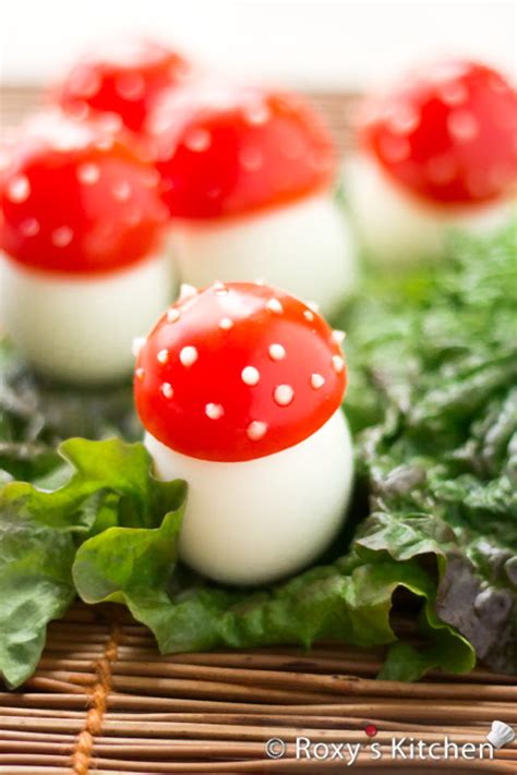 Looking around for christmas themed appetizers? Easy Mushroom Egg Appetizer - Cheap Holiday Party Food ...