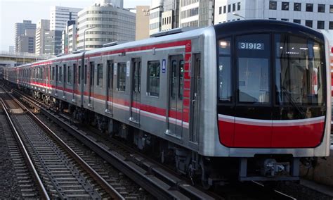 Osaka Metro大阪ﾒﾄﾛ御堂筋線30000系 By Deep Takeshi （id：8896082） 写真共有サイト