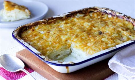 Many recipes that you already may be familiar with can be adapted for easier handling in the mouth just by chopping foods very finely, using moist heat, and/or using a hand/stick blender to smooth the … continue reading Low-fat potato bake recipe - Kidspot