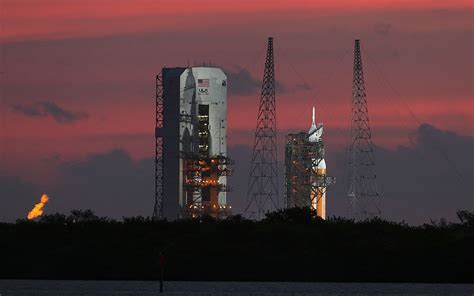 Beautiful Pictures From Launch Of Nasas Orion Spacecraft