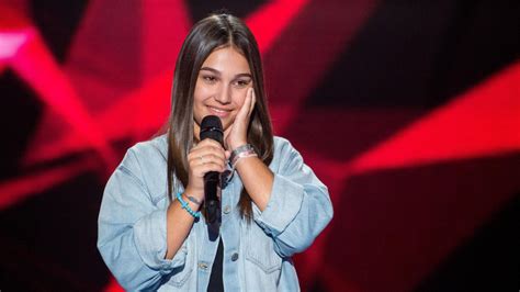 Daneliya tuleshova is just 10 years old when she shocks all the coaches with her powerful and mature voice. The Voice Kids: Manon, harcelée à l'école, prend sa ...