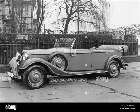 Standard 8 Car Black And White Stock Photos And Images Alamy