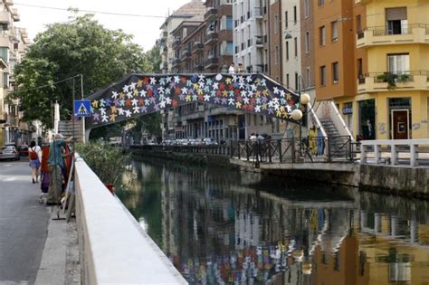 «poteri sul modello del ponte morandi» Foto Navigli, il ponte diventa a colori - 1 di 7 - Milano ...