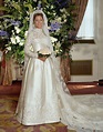 VALENTINO designed the wedding dress for American Marie-Chantal Miller ...