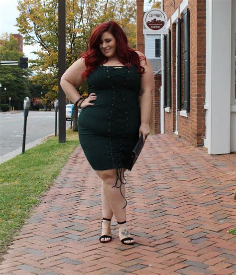 Plus Size Blogger Curves Curls And Clothes Wearing Fashion To Figure From Fullbeauty Dresses