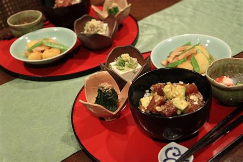 Check spelling or type a new query. 平和と闘争～夕食の献立 マグロとアボカドのづけ丼 ...