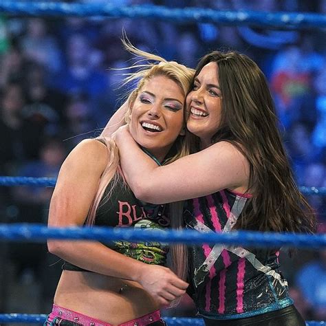 Alexa Bliss Nikki Cross Female Wrestlers Wwe Divas Women S Wrestling