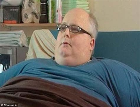 broken heart made world s fattest man paul mason 70 stone but cost taxpayer £1m daily mail online