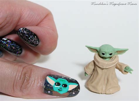 Munchkins Magnificent Manis Baby Yoda The Child Nail Design