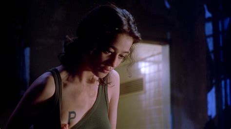 Naked Moira Kelly In Daybreak