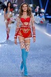 See the Victoria's Secret 2016 Fashion Show - All of the Looks From the ...